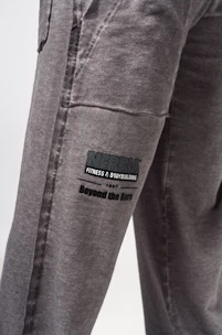 Pantaloni de trening pentru bărbați Nebbia  Washed-off Gym Sweatpants NO SHORTCUTS Light Grey