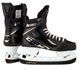 Patine de hochei CCM Ribcor 100K PRO Senior